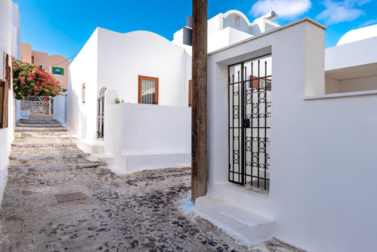 Authentic Santorinian Home Experience Фіра Екстер'єр фото