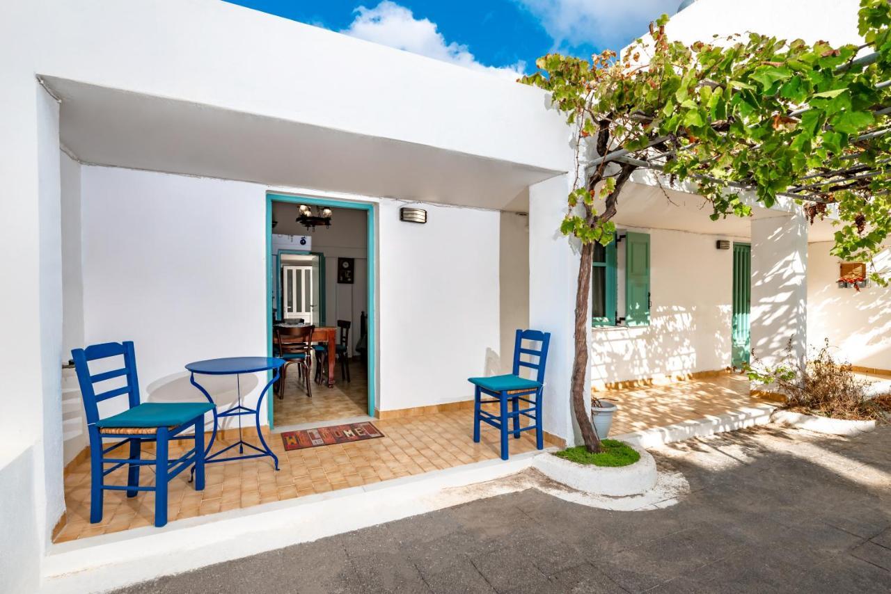 Authentic Santorinian Home Experience Фіра Екстер'єр фото