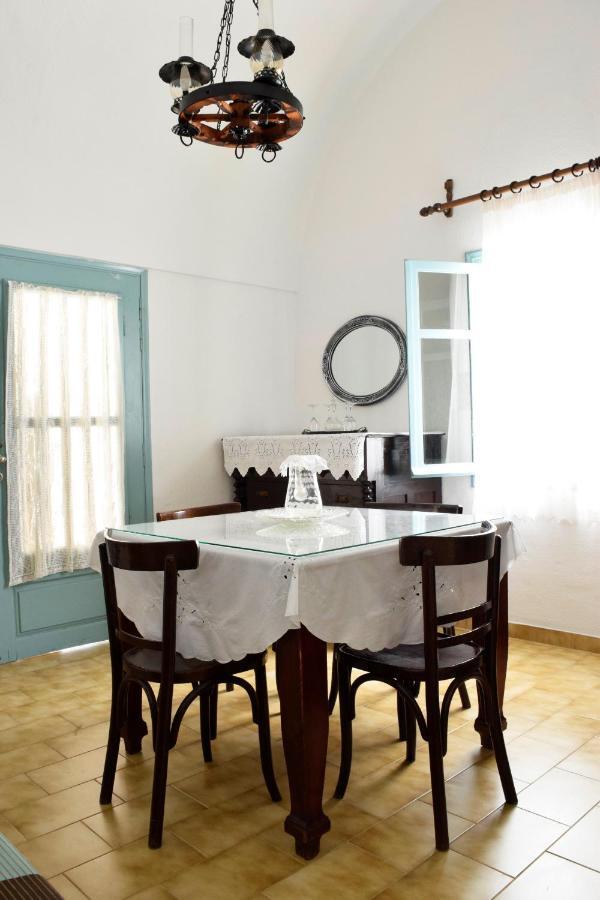Authentic Santorinian Home Experience Фіра Екстер'єр фото